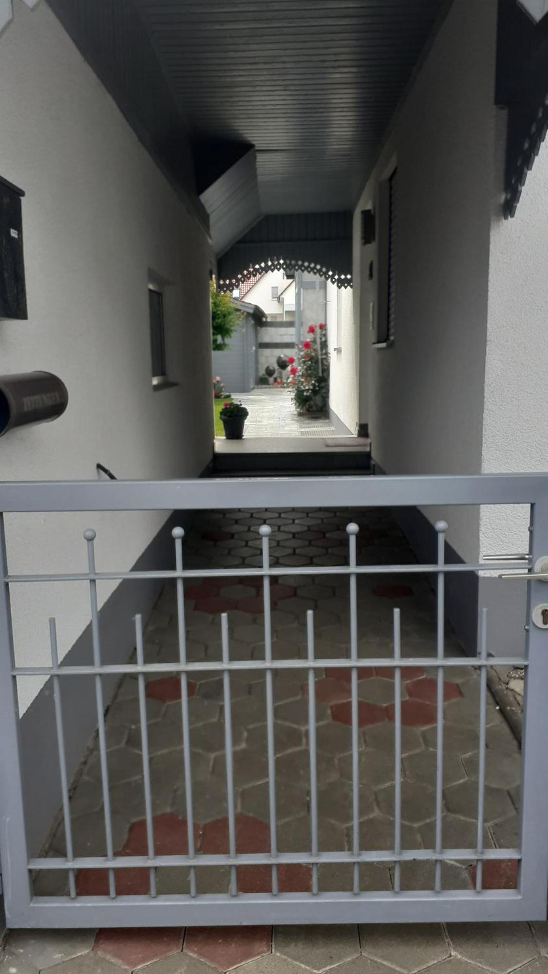 Privatzimmer Burgau Exterior photo
